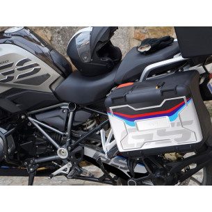 01-img-uniracing-adhesivo-protector-moto-k48415 2